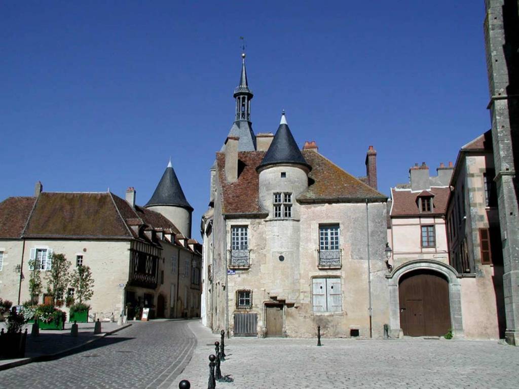 La Bourgogne et ses environs en septembre 2002.